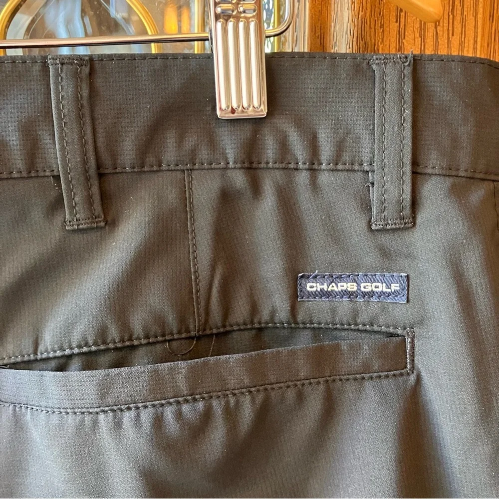 Chaps Golf 78 Men's Black‎ Cargo Shorts with side zipper pockets size 40 - Picture 10 of 10